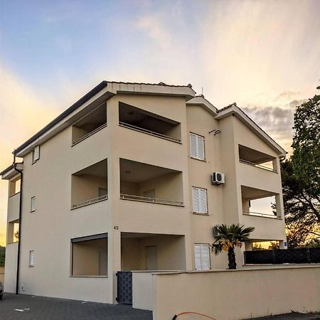Apartment Iva シロ エクステリア 写真